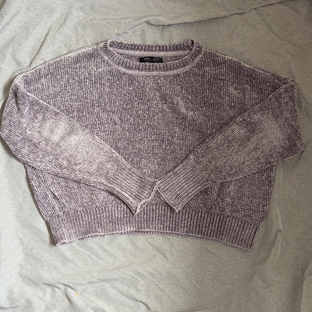 Romeo & Juliet Couture Heathered Purple Crew Neck Sweater